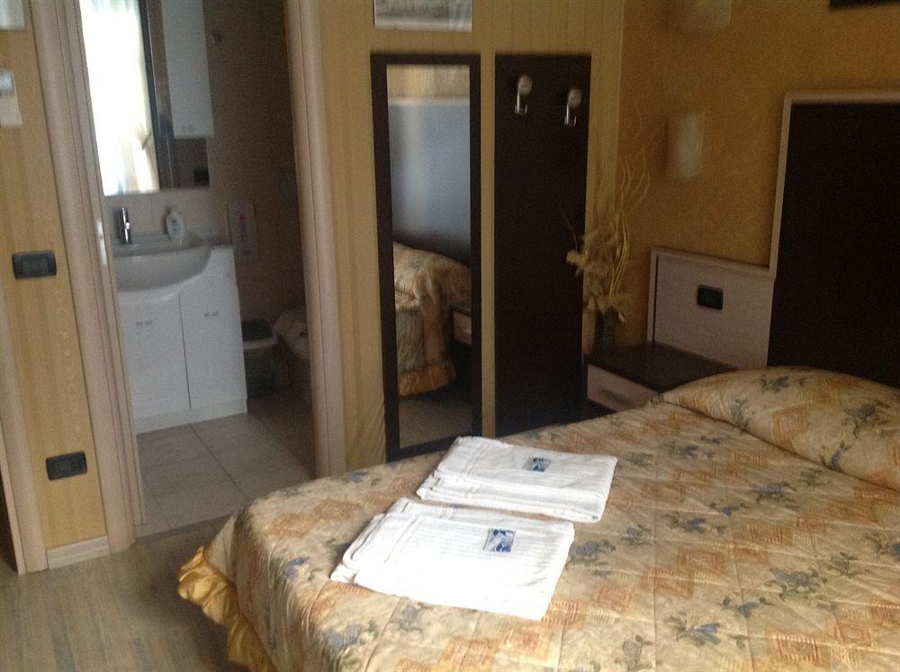 La Casa Di Maurizio Frühstückspension